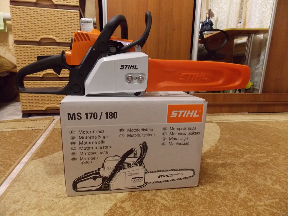 Бензопила STIHL 1