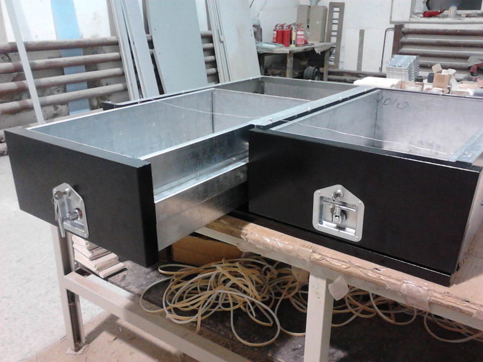 Система висувних ящиків для Toyota Fj cruiser 2