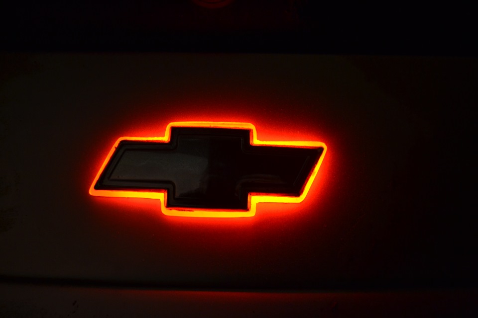 Підсвічування значка Chevrolet 3