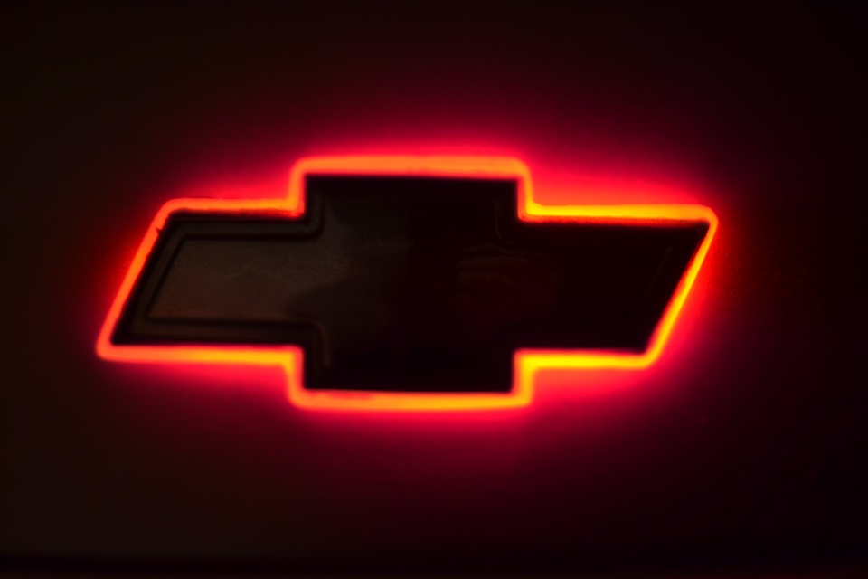 Підсвічування значка Chevrolet 4