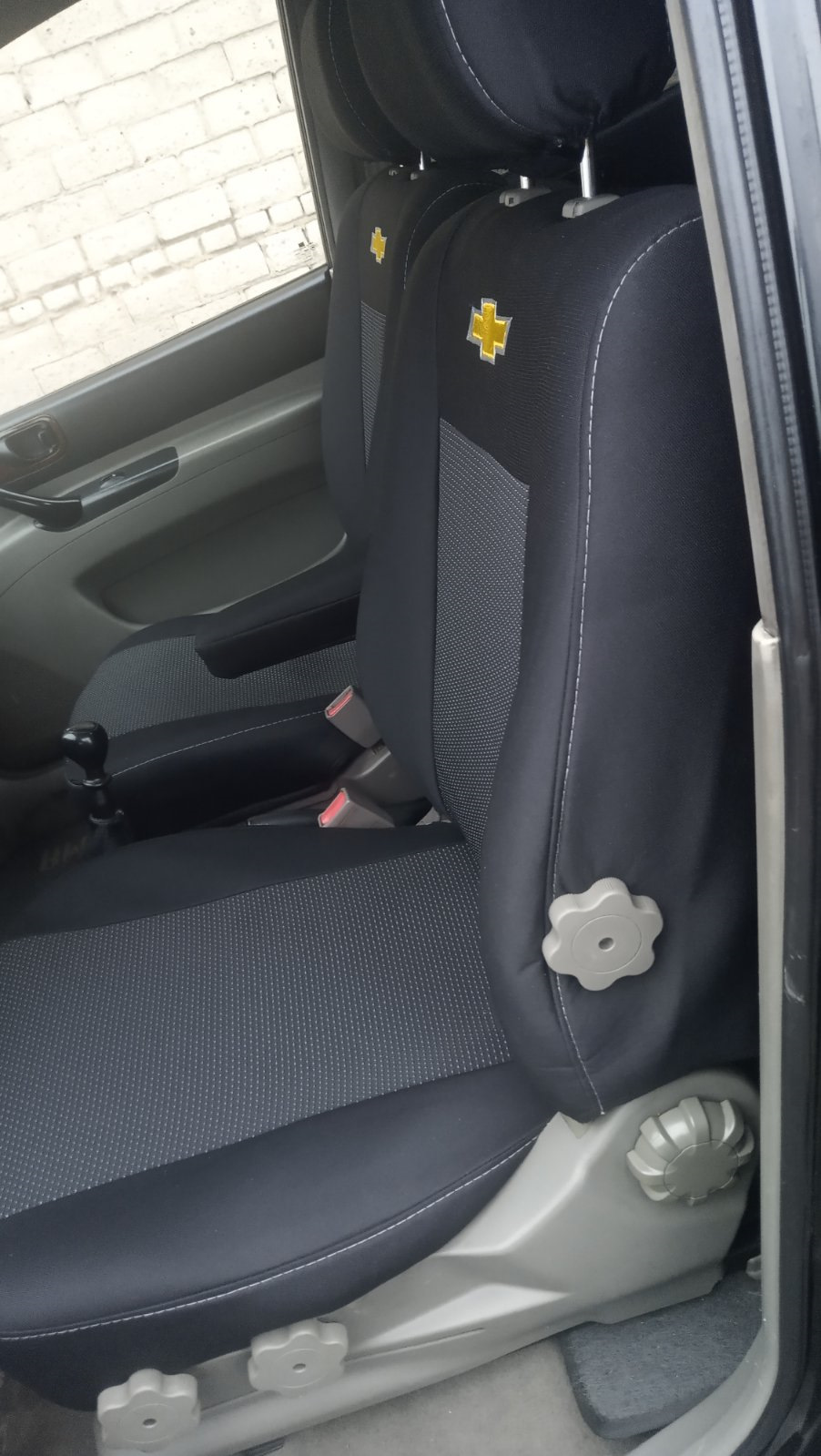 Дводинна магнітола та авточохли Chevrolet 2