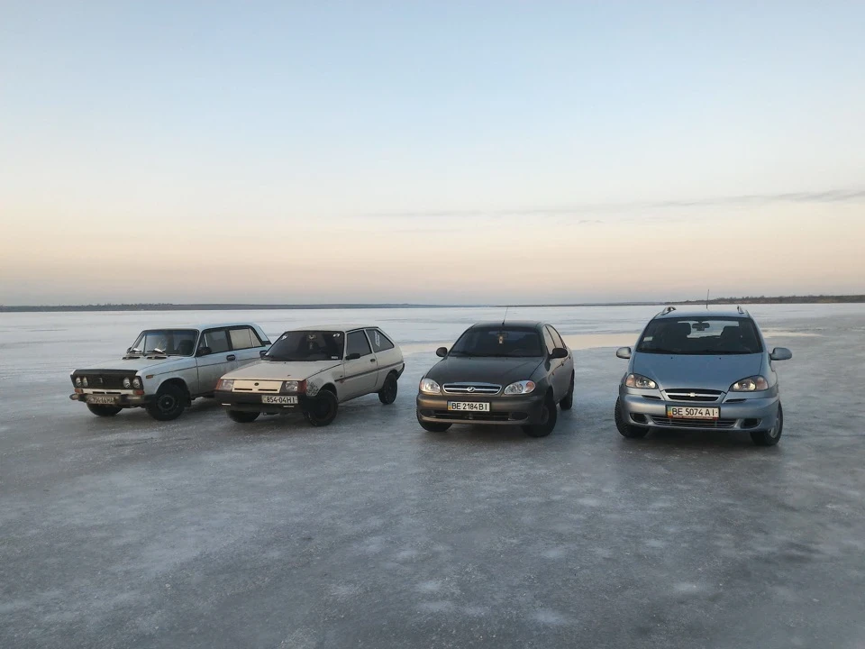 Літня гума та новий задні аморти.