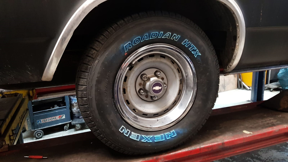 Nexen Roadian HTX RH5 1