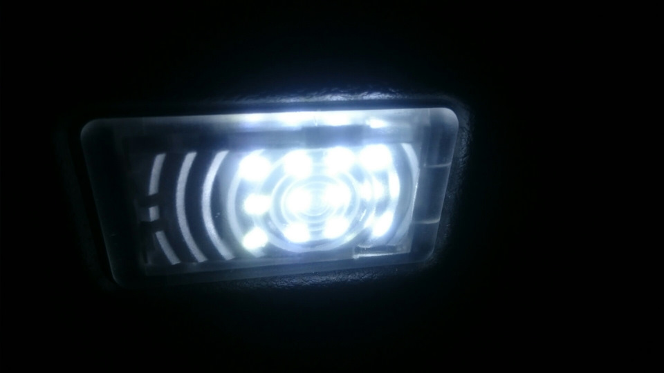 Покращуємо світло 💡 у багажнику. 1