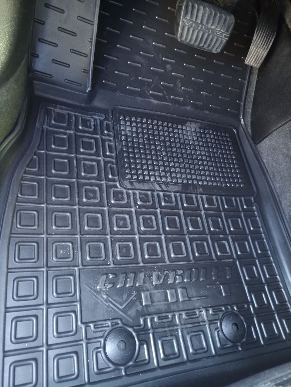 Килимки салон Chevrolet volt 1