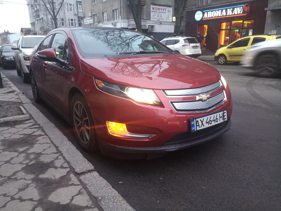 Установка Ксенона на Chevrolet volt із колбами PHILIPS 5
