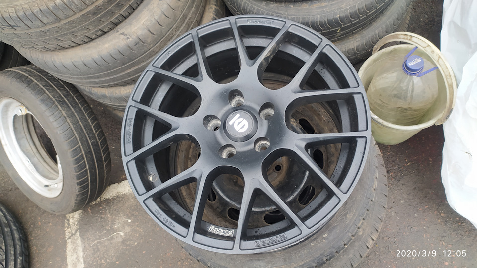 Трішки Sparco мені в машину 1