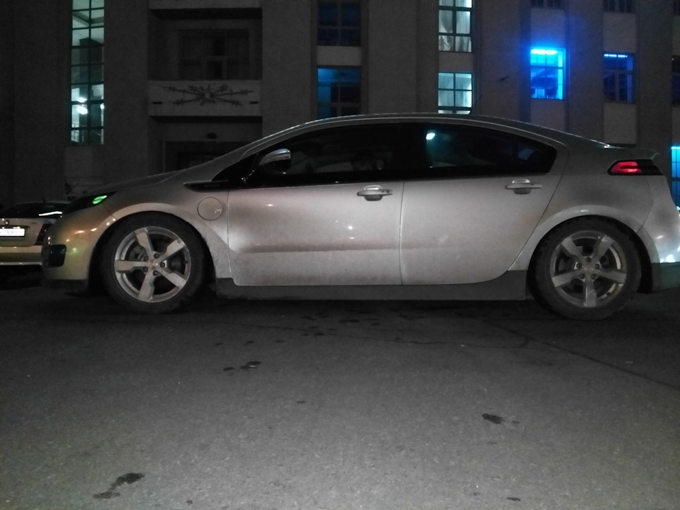 Пневмопідвіска Chevrolet Volt частина 5. Складання та встановлення задніх подушок. 5