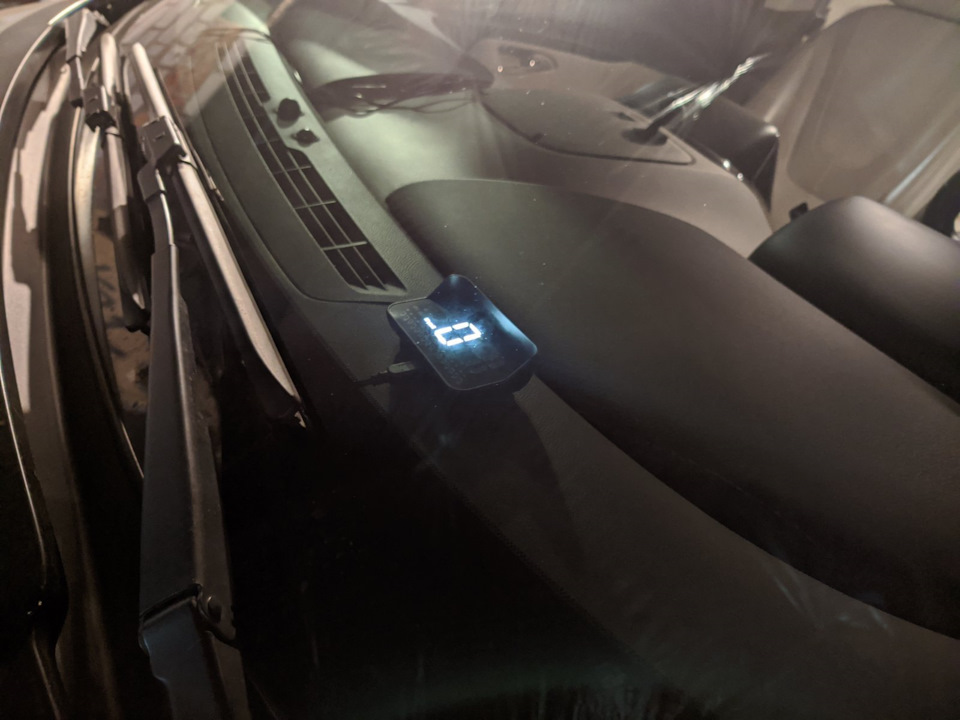 2021.09.23 Проекція швидкості на лобове скло - head up display (HUD) 2