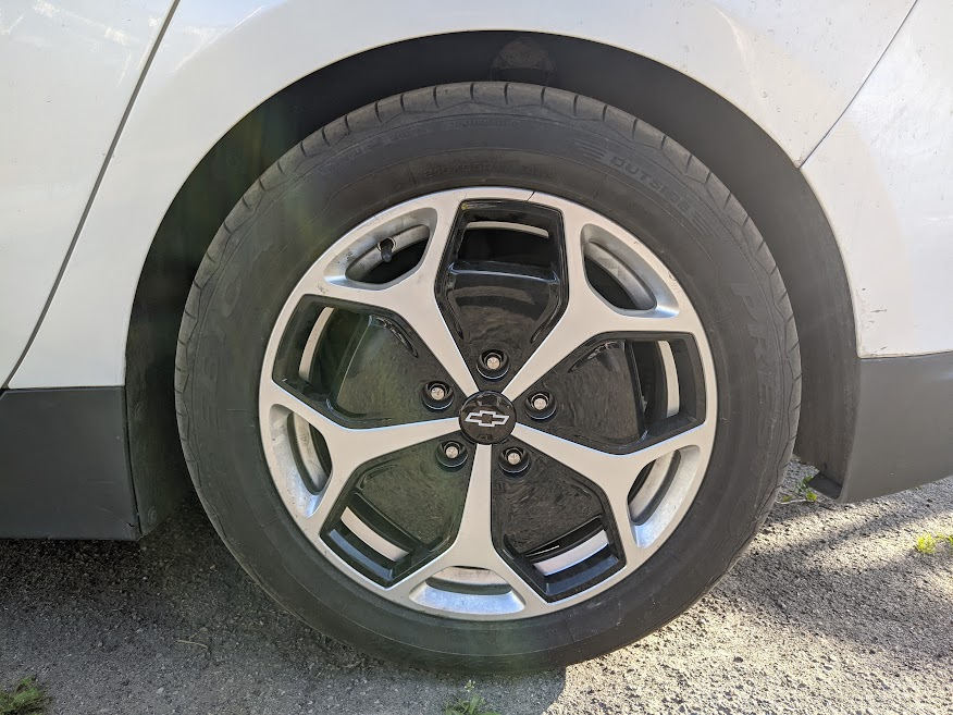 2022.05.10 Наклейки Chevy на ковпачки дисків 5