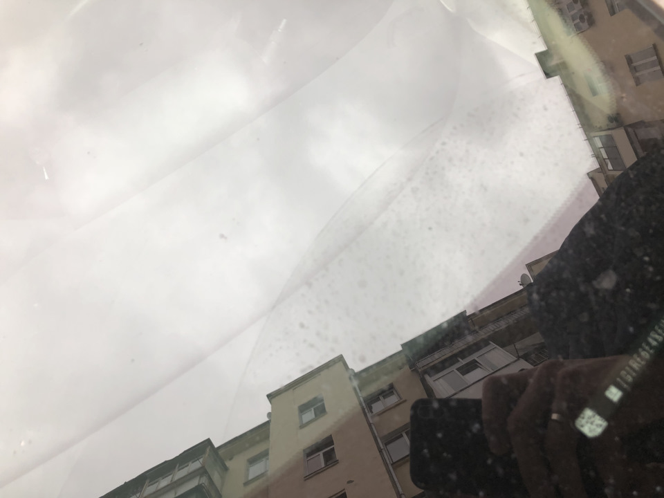 Тріщина на лобовому склі. 1