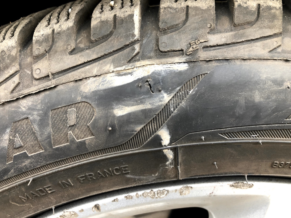 Зимова гума Goodyear 2