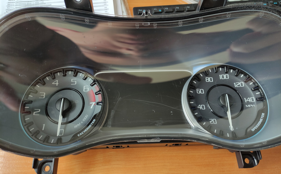 Поліровка панелі приладів Chrysler 200 3