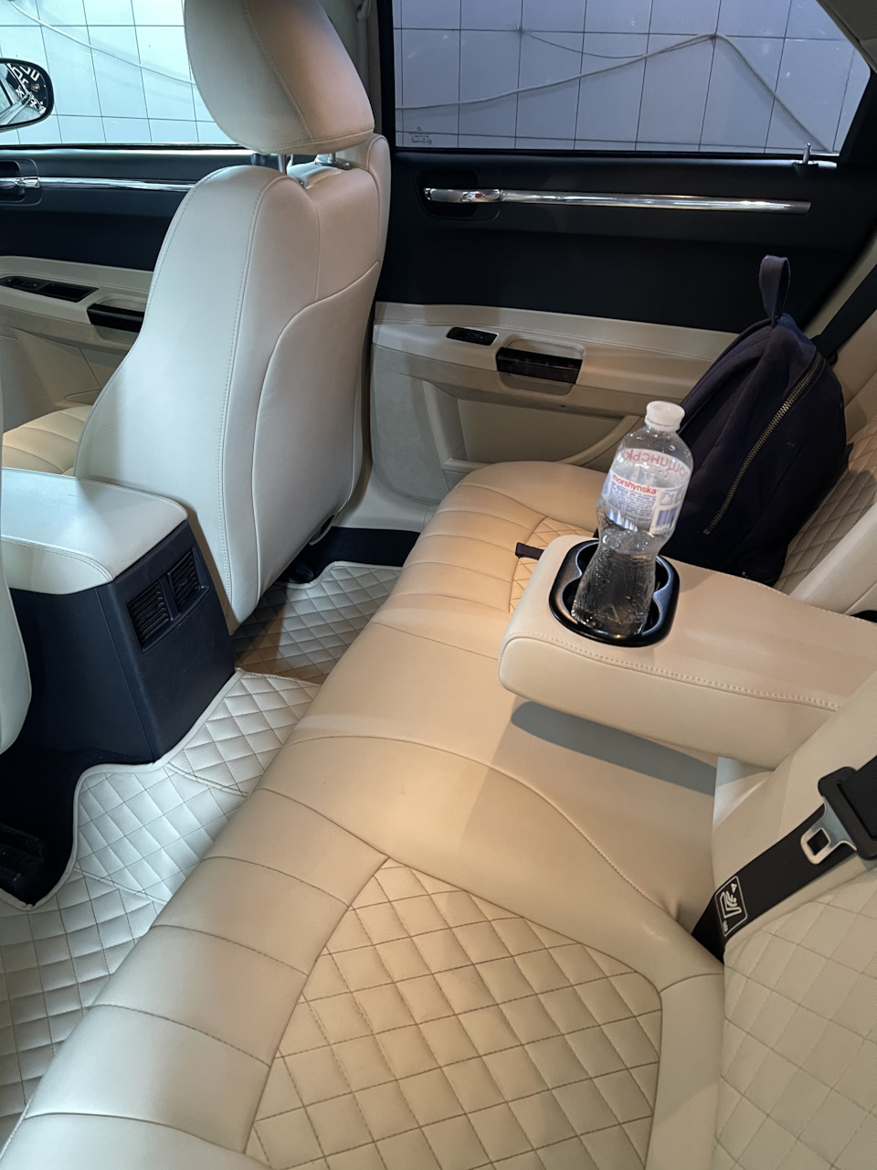Оновлення (перешивши салон Chrysler 300c) 5