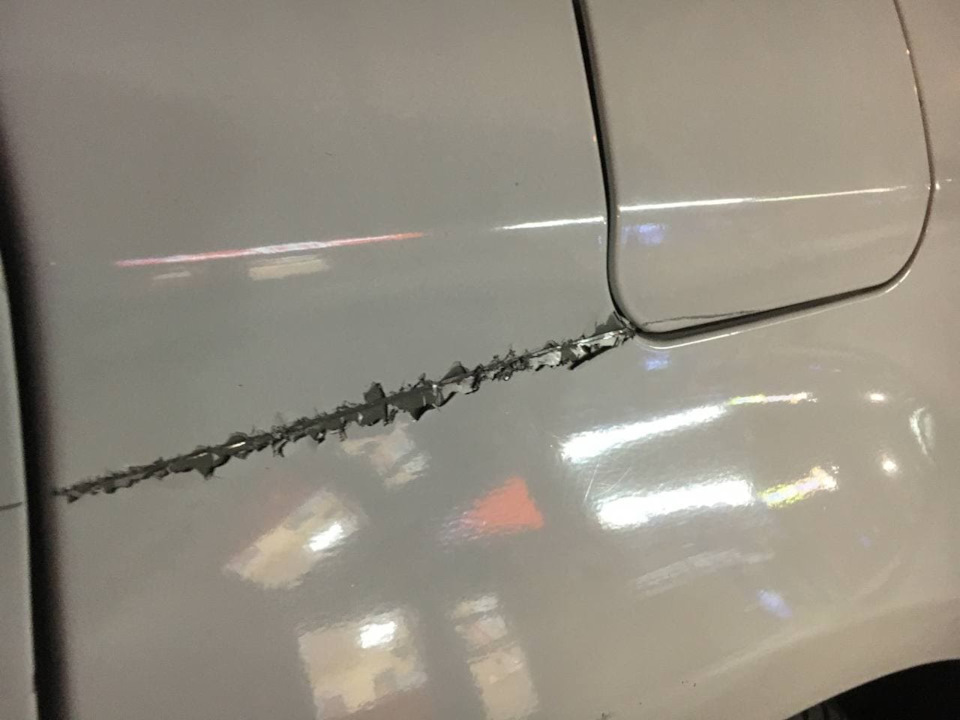 Як мовиться Shit Happens. Чи можна вирівняти колір старої вінілової плівки та нової? 2