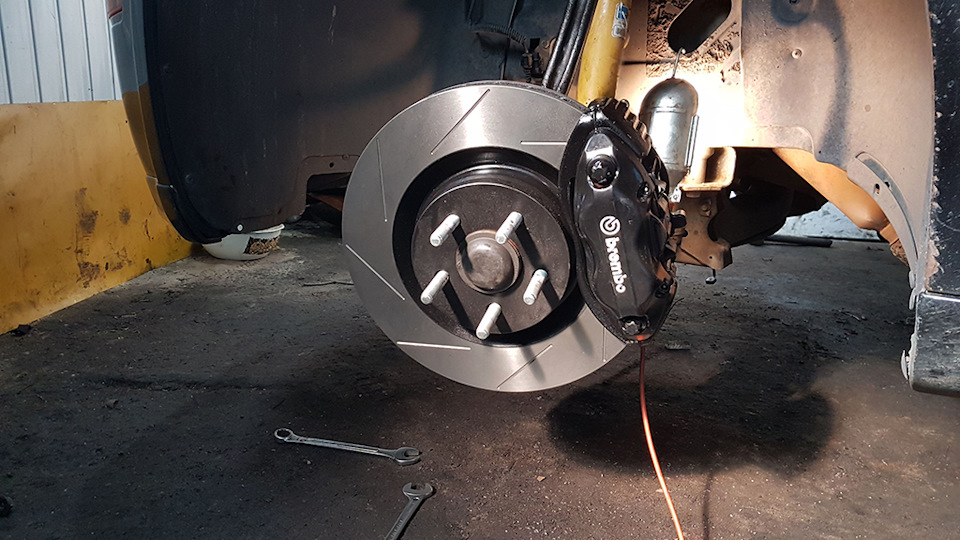 160 - установка супортів brembo 1