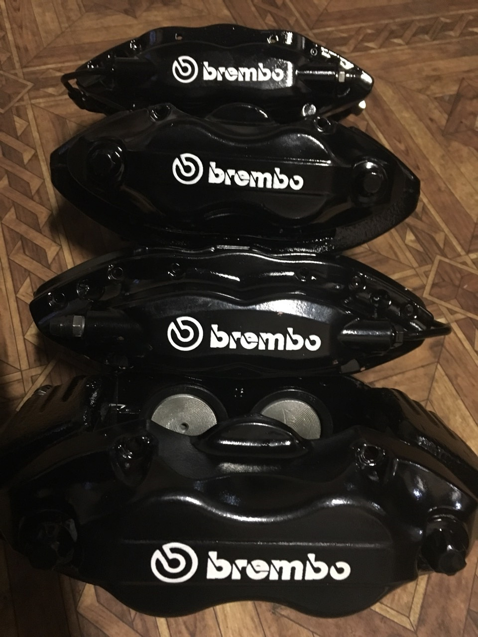 Вкусняшка №7 - комплект супортів Brembo 1
