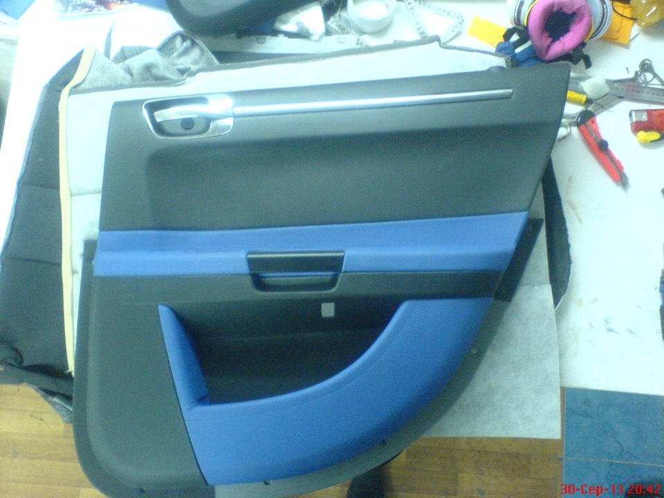 Обшивка карток FinishLine 4 Chrysler 300 1
