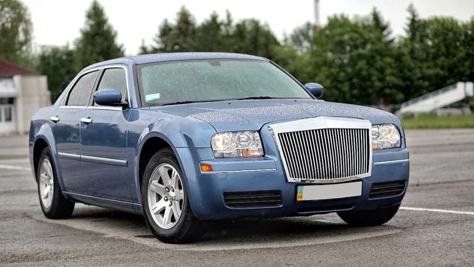 Візуальні зміни за півроку Chrysler 777