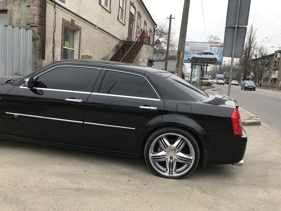 Покришки 265/35/22 1