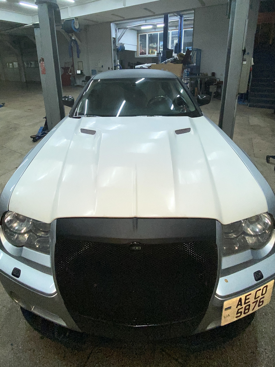Chally капот від TRUFIBER 1