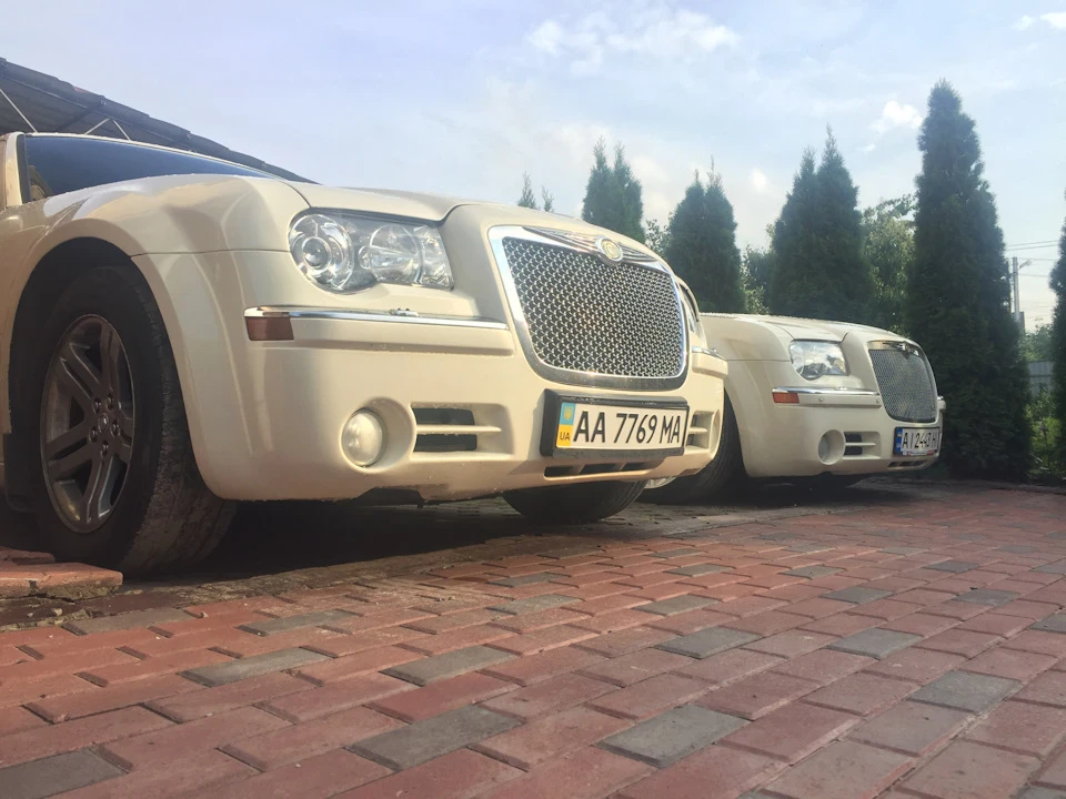 White 300c & White 300c