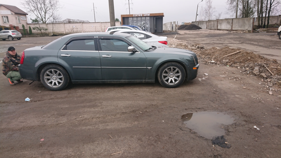 Історія покупки Chrysler 300C. Мрія довжиною 16 років 2