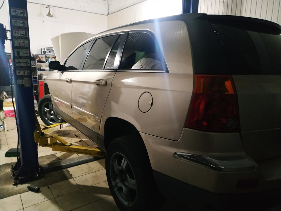 Амортизатори KYB на Chrysler Pacifica 4