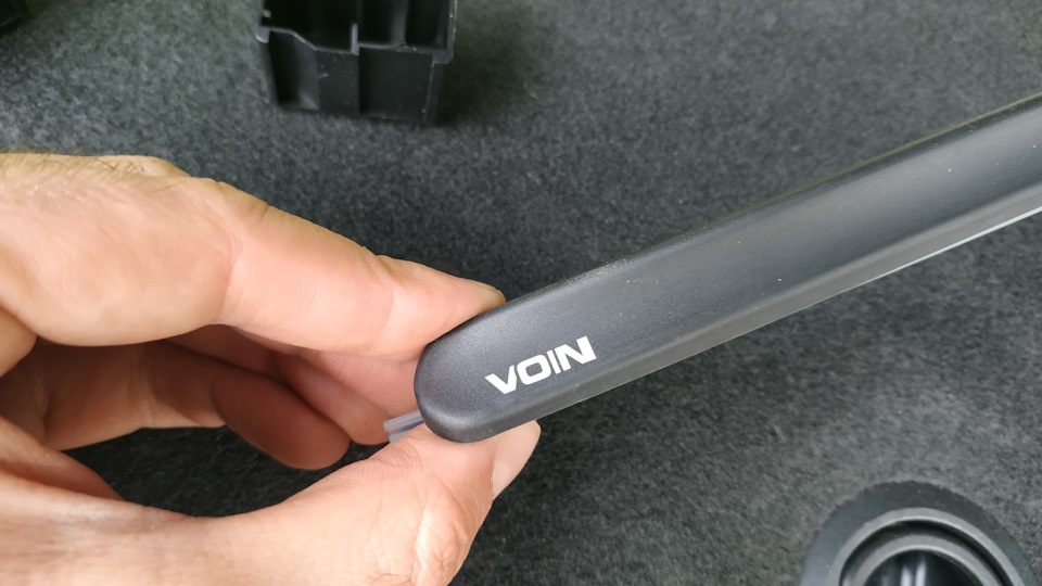 Щітки склоочисника двірники Voin Hybrid на Chrysler Pacifica 2