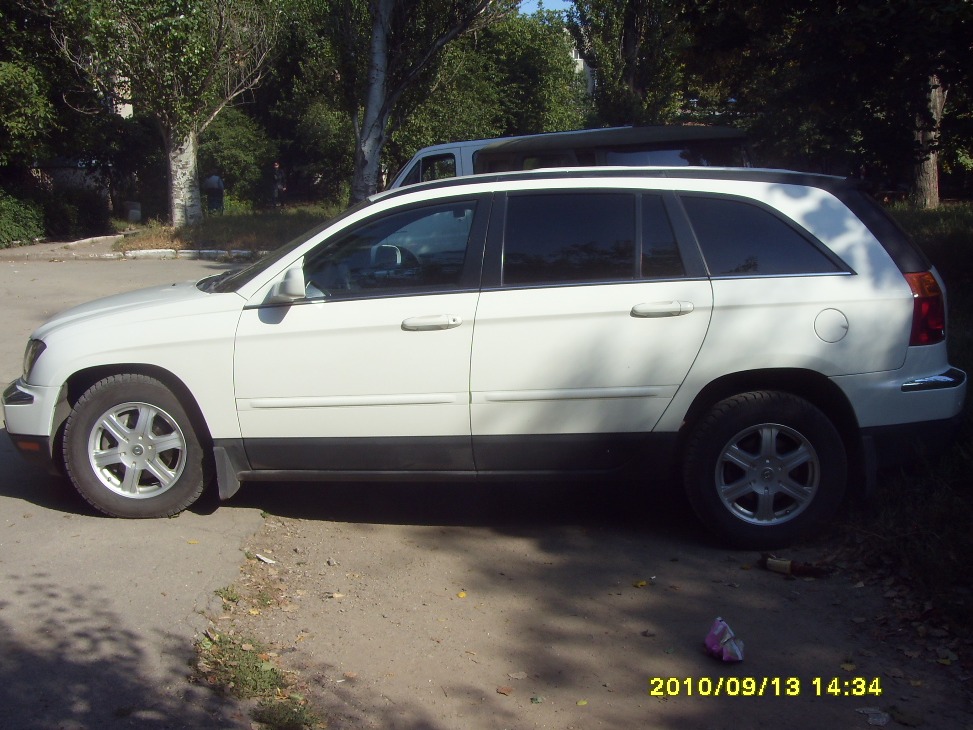 Характеристики автомобіля Chrysler Pacifica 1
