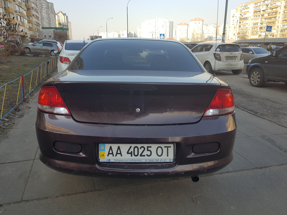 Задні ліхтарі 4