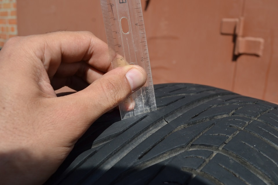 Продам свою гуму 205/65 R15 94V 2