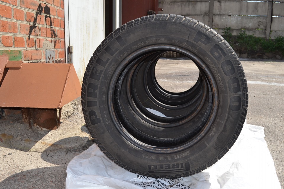 Продам свою гуму 205/65 R15 94V 3