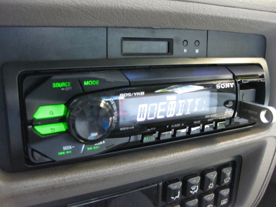 Подарували мені Sony DSX-A40UE))) 3