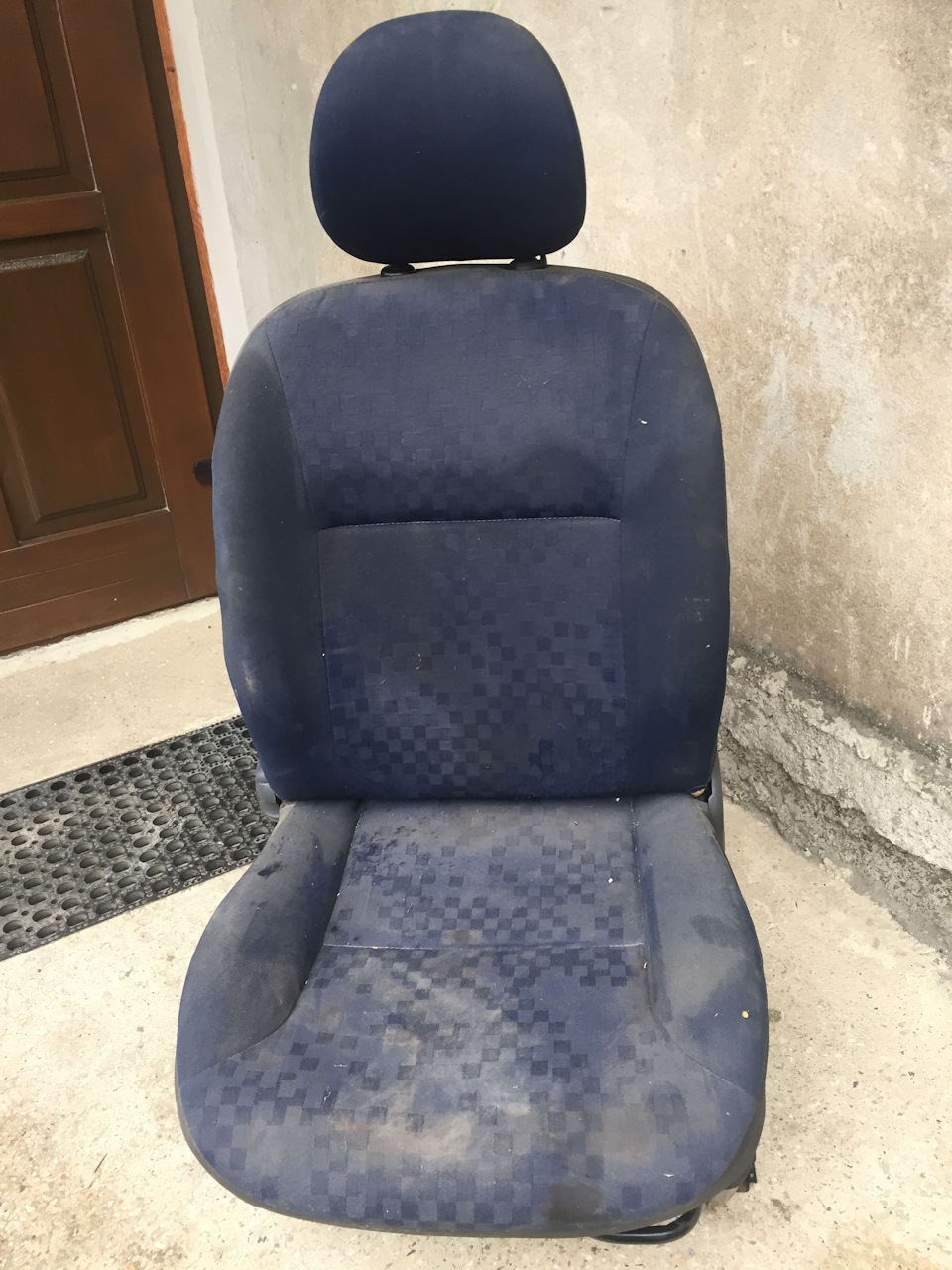 Заміна водійського крісла 4