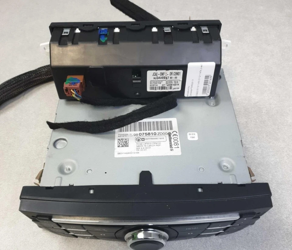 Доповнений. Магнітола RD45 L3FA10 що за диво? На Citroen Berlingo B9 або Peugeot Partner підійде? Відразу відповідьТАК