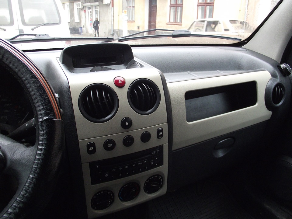 Стайлінг торпедо plastidip 1