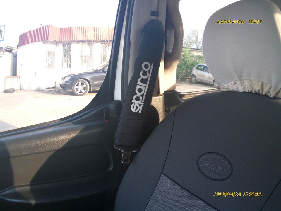 Накладки sparco 1. 3