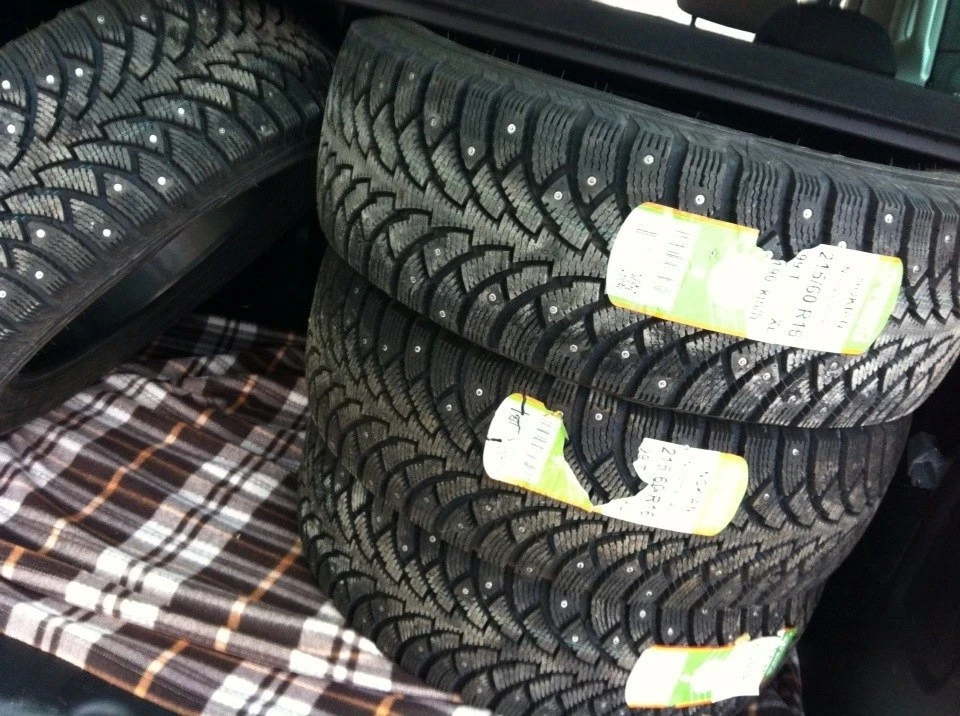 Nokian Nordman 4 R16 215/60