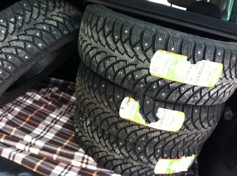 Nokian Nordman 4 R16 215/60 1