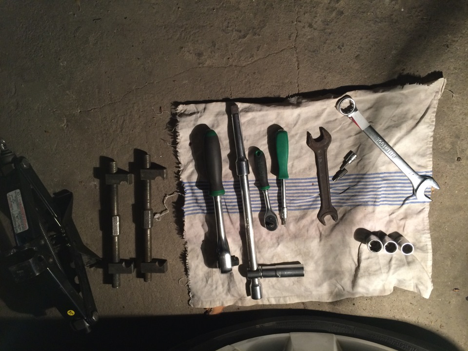 ЗАМІНА ПЕРЕДНІХ СТІЙОК SACHS 3