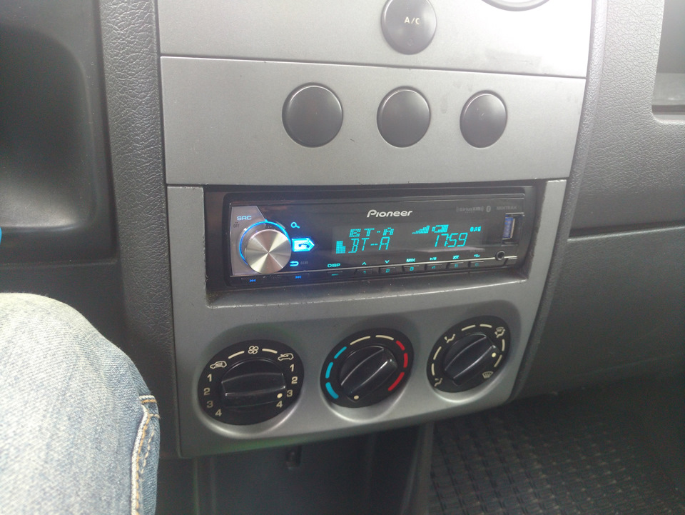 Нове ГУ: опопсувався... або Pioneer X580 1