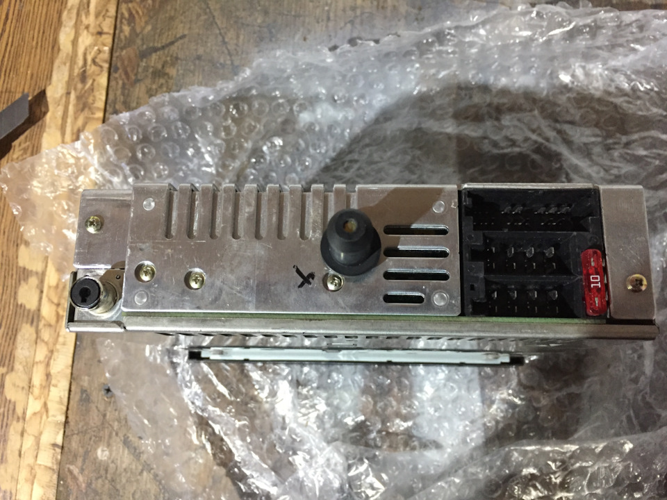 Установка штатної магнітоли Clarion RD3-01 PU-2471A(E) 5
