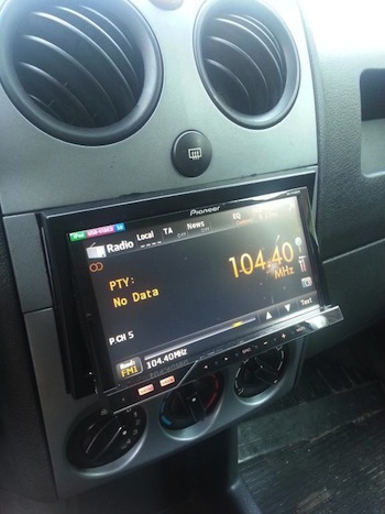 Установка 2-DIN апарату Pioneer AVH X2500BT 2