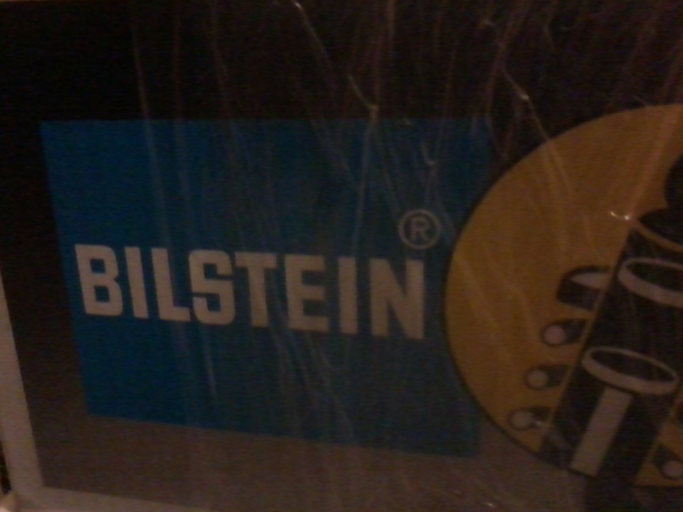 заміна передніх стійок, перехід із Sachs на Bilstein 2