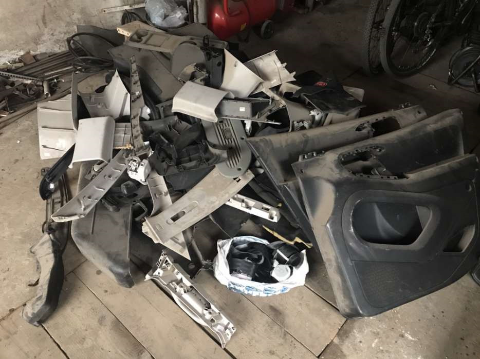 Встановлення оригінального салону. Розділ 2 Пошук деталей 1