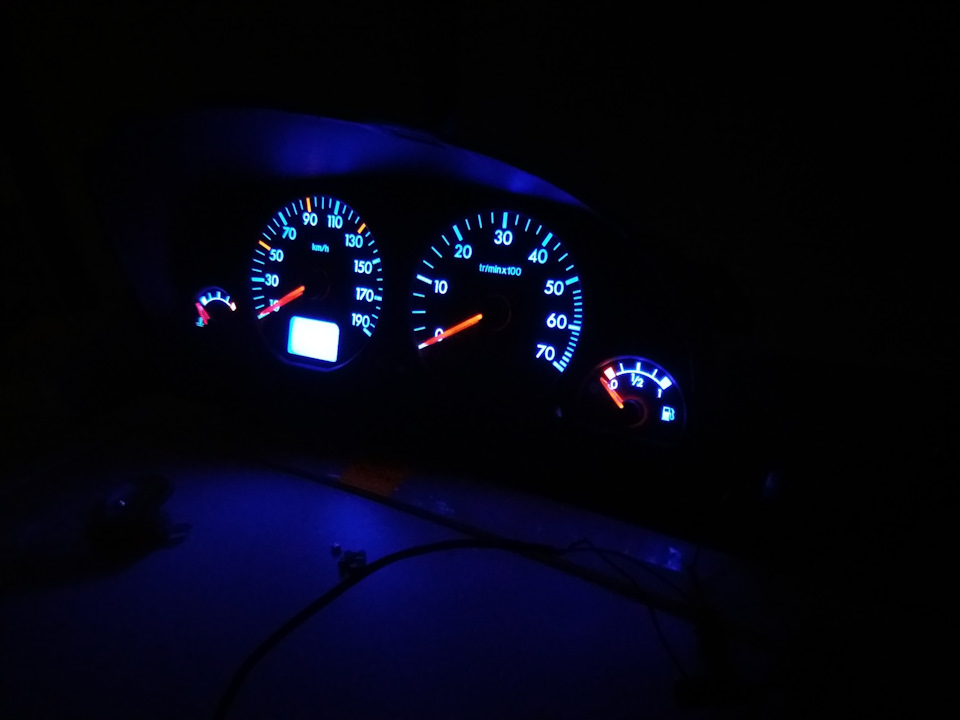 Підсвітка щитка приборів citroen berlingo 1.9d 2002 1