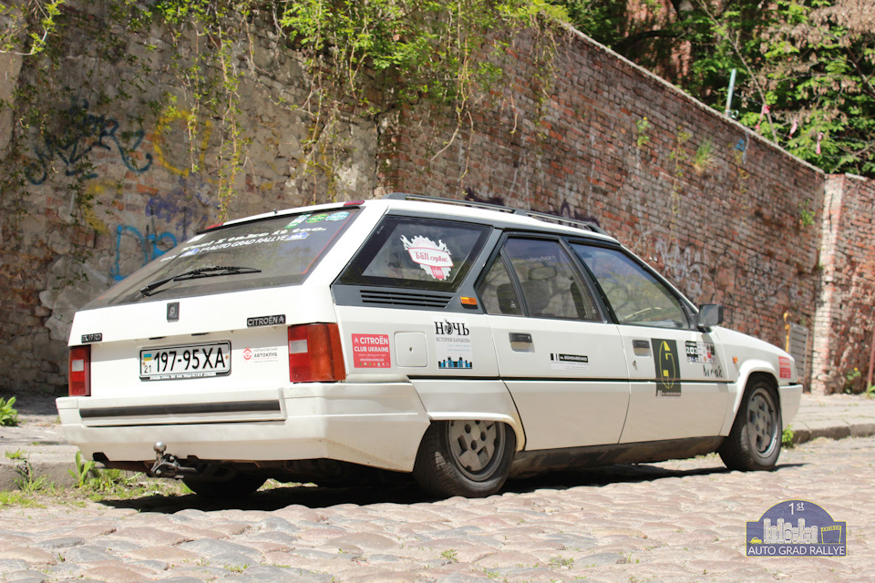 Трохи фотографій у лівреях AG-Rallye 4