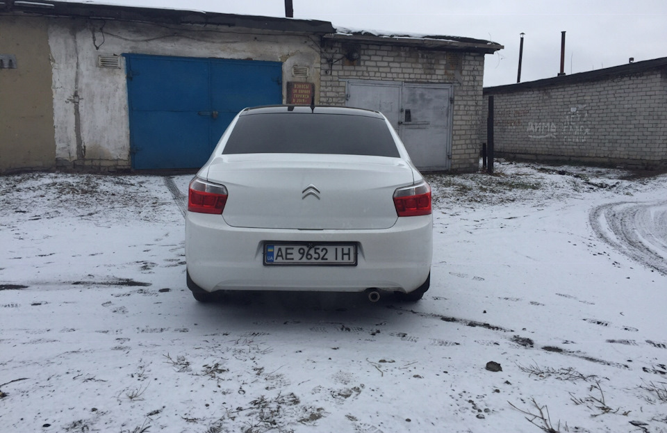 Камера заднього виду 3