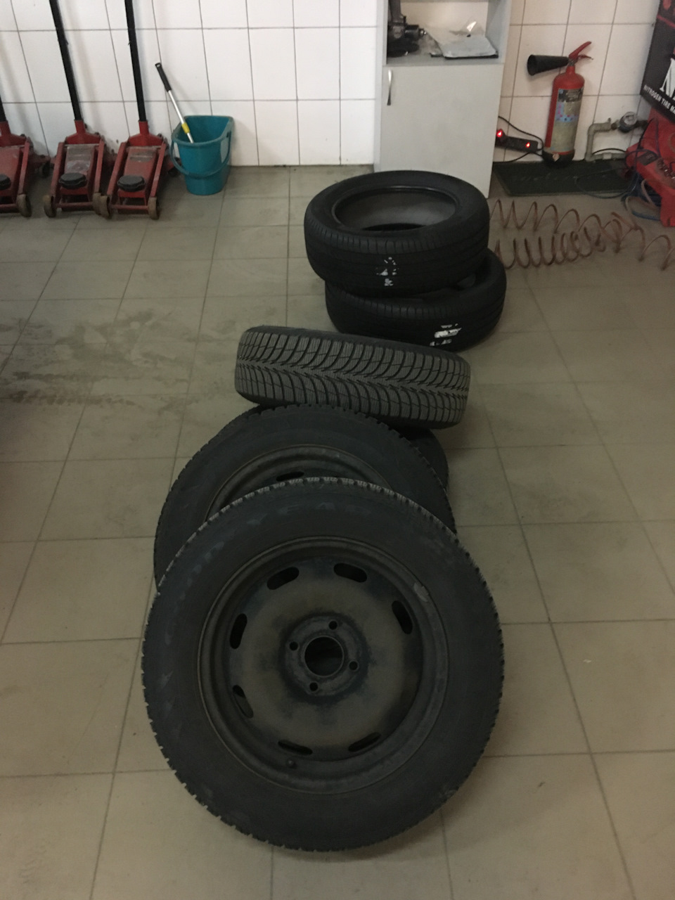 Шини Michelin Primacy 4 на дисках R16 PSA 3